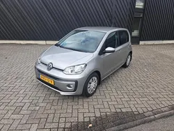 Grijs, metallic lak Gebruikt 2019 VW up! high up! Hatchback | € 8.950 (Goede deal)