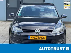 Zwart Gebruikt 2014 VW Golf VII Trendline Hatchback | € 7.899 (Eerlijke prijs)