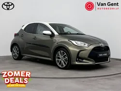 Groen Gebruikt 2020 Toyota Yaris Hybrid Executive Hatchback | € 23.499 (Eerlijke prijs)