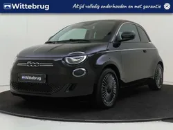 Zwart Gebruikt 2022 Fiat 500e Icon Hatchback | € 19.245 (Eerlijke prijs)