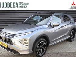 Grijs, metallic lak Gebruikt 2023 Mitsubishi Eclipse Cross Instyle SUV | € 28.894 (Eerlijke prijs)