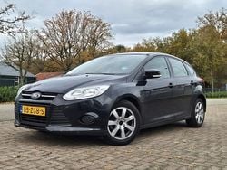 Zwart Gebruikt 2012 Ford Focus Trend Hatchback | € 2.299 (Super prijs)