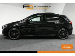 Zwart Gebruikt 2021 Mercedes B250 AMG line MPV | € 33.850 (Eerlijke prijs)