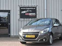 Grijs Gebruikt 2018 Peugeot 208 GT-line Hatchback | € 9.250 (Eerlijke prijs)
