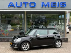 Zwart, metallic lak Gebruikt 2013 Mini Cooper Hatchback | € 8.995 (Super prijs)