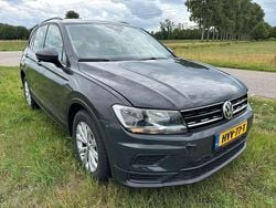 Grijs Gebruikt 2019 VW Tiguan Comfortline SUV | € 15.500