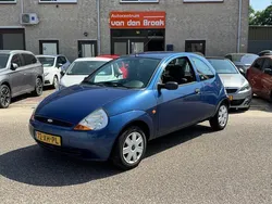 Blauw, metallic lak Gebruikt 2007 Ford Ka Futura Hatchback | € 1.145 (Eerlijke prijs)