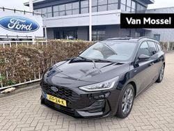 Zwart Gebruikt 2024 Ford Focus ST-Line X Stationwagen | € 25.995 (Eerlijke prijs)