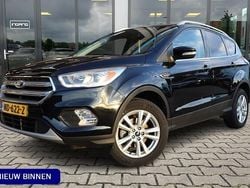 Zwart Gebruikt 2017 Ford Kuga Trend SUV | € 14.900 (Eerlijke prijs)