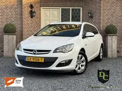 Wit Gebruikt 2015 Opel Astra Business Stationwagen | € 8.495 (Goede deal)