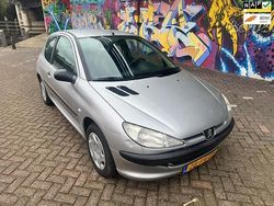 Grijs Gebruikt 2000 Peugeot 206 Hatchback | € 1.795 (Eerlijke prijs)