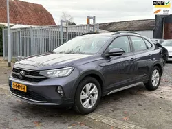 Grijs, metallic lak Gebruikt 2022 VW Taigo Business SUV | € 18.950 (Goede deal)