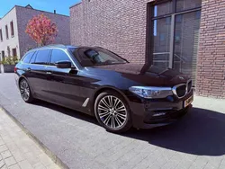 Zwart Gebruikt 2018 BMW 530 Executive Stationwagen | € 21.500 (Goede deal)