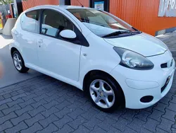 Wit Gebruikt 2011 Toyota Aygo Comfort Hatchback | € 2.750 (Eerlijke prijs)