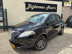 Zwart Gebruikt 2012 Lancia Ypsilon Platinum Hatchback | € 5.450 (Eerlijke prijs)