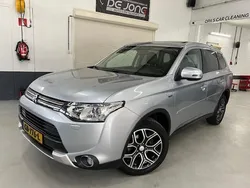 Grijs Gebruikt 2015 Mitsubishi Outlander SUV | € 15.950 (Eerlijke prijs)