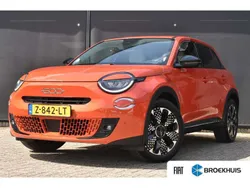 Oranje Gebruikt 2024 Fiat 600E La Prima SUV | € 26.900 (Eerlijke prijs)