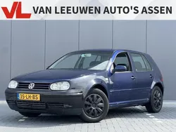 Blauw, metallic lak Gebruikt 2003 VW Golf IV Hatchback | € 899 (Super prijs)