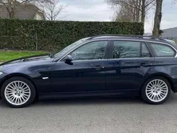 Blauw Gebruikt 2006 BMW 325 Executive Stationwagen | € 2.700 (Goede deal)