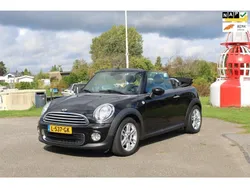 Zwart Gebruikt 2015 Mini ONE Chili Hatchback | € 10.950 (Eerlijke prijs)