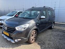 Grijs Gebruikt 2016 Dacia Dokker Stepway Van | € 13.840