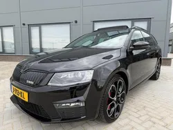 Zwart Gebruikt 2015 Skoda Octavia RS Stationwagen | € 15.995 (Eerlijke prijs)