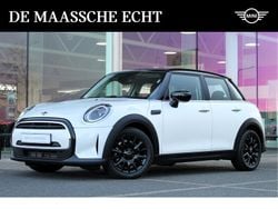 Wit Gebruikt 2023 Mini Cooper Classic Hatchback | € 26.850 (Eerlijke prijs)