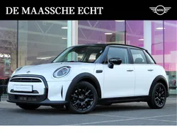 Wit Gebruikt 2023 Mini Cooper Classic Hatchback | € 27.950 (Eerlijke prijs)