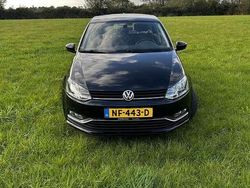 Zwart Gebruikt 2017 VW Polo Hatchback | € 6.750 (Iets duurder)