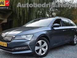 Grijs Gebruikt 2020 Skoda Superb Business Line Stationwagen | € 22.945 (Super prijs)