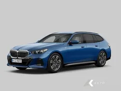 Blauw Gebruikt 2024 BMW 530e M Sport Stationwagen | € 63.950