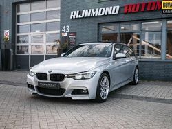 Grijs Gebruikt 2019 BMW 318 M Sport Stationwagen | € 16.250 (Eerlijke prijs)