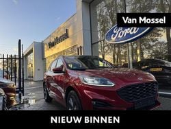 Rood Gebruikt 2022 Ford Kuga ST-Line X SUV | € 29.645 (Eerlijke prijs)