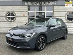 Grijs Gebruikt 2021 VW Golf VIII Business Hatchback | € 23.950 (Eerlijke prijs)