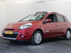 Rood Gebruikt 2011 Renault Clio GrandTour Collection Stationwagen | € 3.650 (Eerlijke prijs)