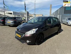 Bruin Gebruikt 2012 Peugeot 208 Envy Hatchback | € 3.349 (Eerlijke prijs)