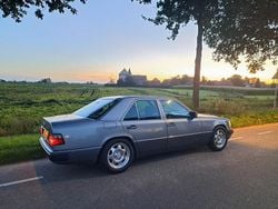 Gebruikt 1993 Mercedes E200 | € 6.850