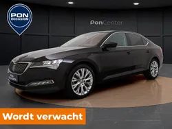 Zwart Gebruikt 2021 Skoda Superb Business Line Stationwagen | € 21.950 (Super prijs)