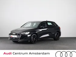 Zwart Gebruikt 2025 Audi A3 Sportback Advanced Hatchback | € 36.949 (Super prijs)