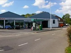 Wit Gebruikt 2010 BMW 320 Sedan | € 9.950 (Duur)