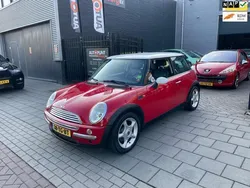 Rood Gebruikt 2003 Mini Cooper Chili Hatchback | € 1.999 (Super prijs)