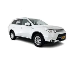 Wit Gebruikt 2015 Mitsubishi Outlander Comfort Edition SUV | € 10.445 (Eerlijke prijs)