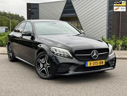 Zwart Gebruikt 2021 Mercedes C300 AMG Sedan | € 38.950 (Eerlijke prijs)
