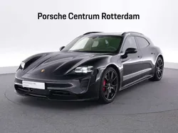Diepzwart metallic Gebruikt 2024 Porsche Taycan GTS Sport Turismo Sedan | € 109.900 (Duur)