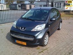 Hatchback Gebruikt 2009 Peugeot 107 Hatchback | € 2.950 (Iets duurder)