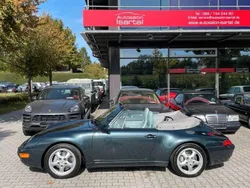 Groenaventuragrün Gebruikt 1995 Porsche 911 Carrera 4 Cabriolet Cabriolet | € 77.500