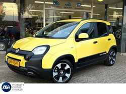 Geel Nieuw 2025 Fiat Panda Hatchback | € 20.900