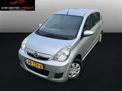 Grijs, metallic lak Gebruikt 2011 Daihatsu Cuore Hatchback | € 3.849 (Duur)
