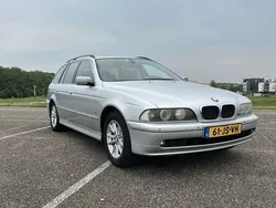 Grijs Gebruikt 2002 BMW 525 Exclusive Stationwagen | € 2.350 (Super prijs)