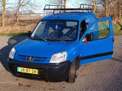 Blauw Gebruikt 2005 Peugeot Partner MPV | € 1.700 (Eerlijke prijs)